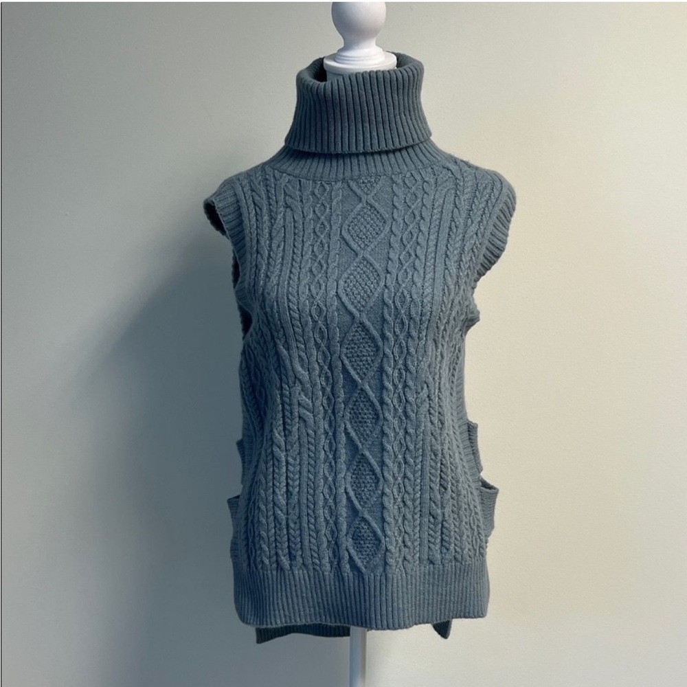 bishop + young Blue Cable Knit Sleeveless Turtleneck Sweater S